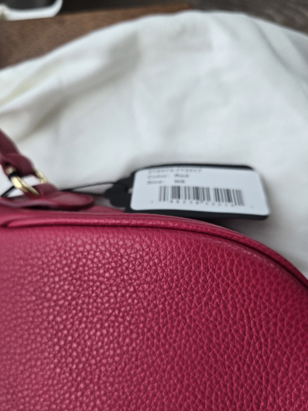 Salvatore Ferragamo Berry Pink Pebbled Leather Crossbody with Gold Hardware - Picture 7 of 8